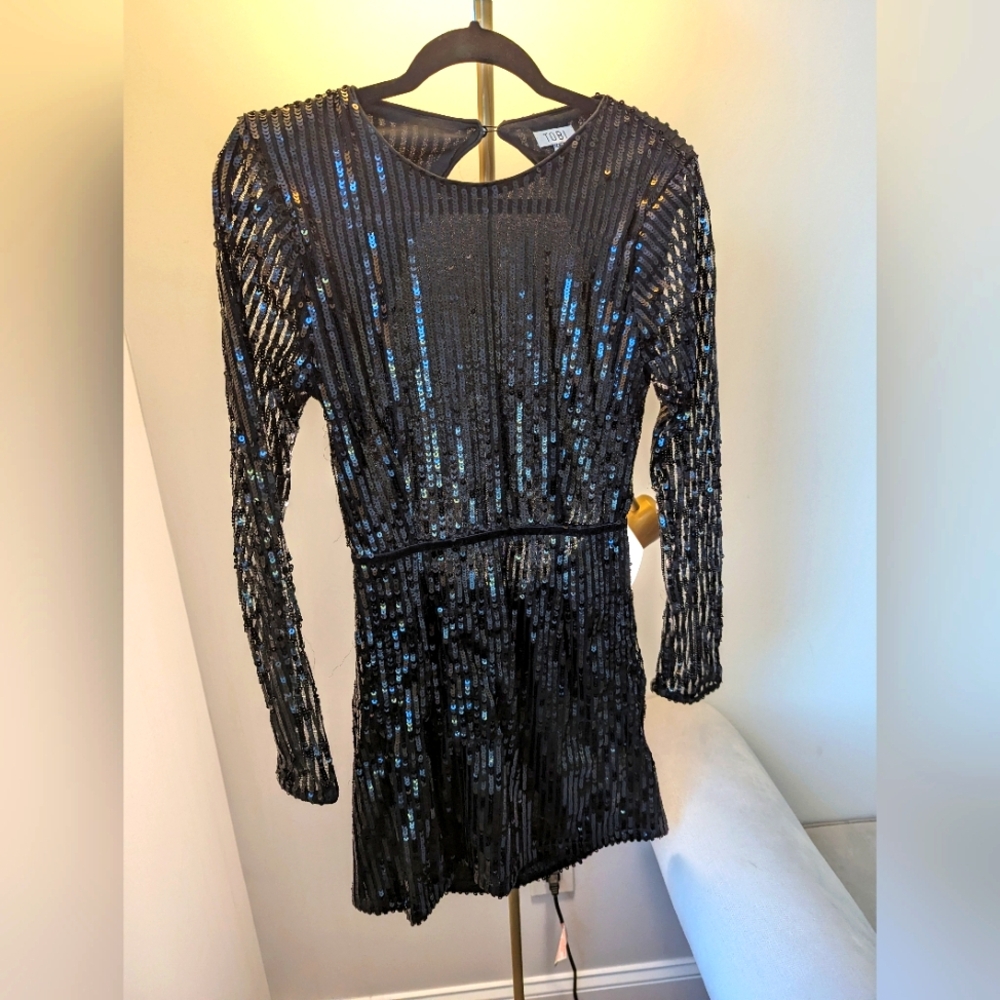 Sheer sequin Backless Mini dress
